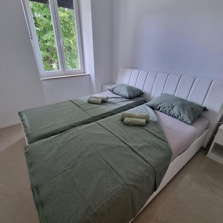 Bass Apartment Pula Extérieur photo
